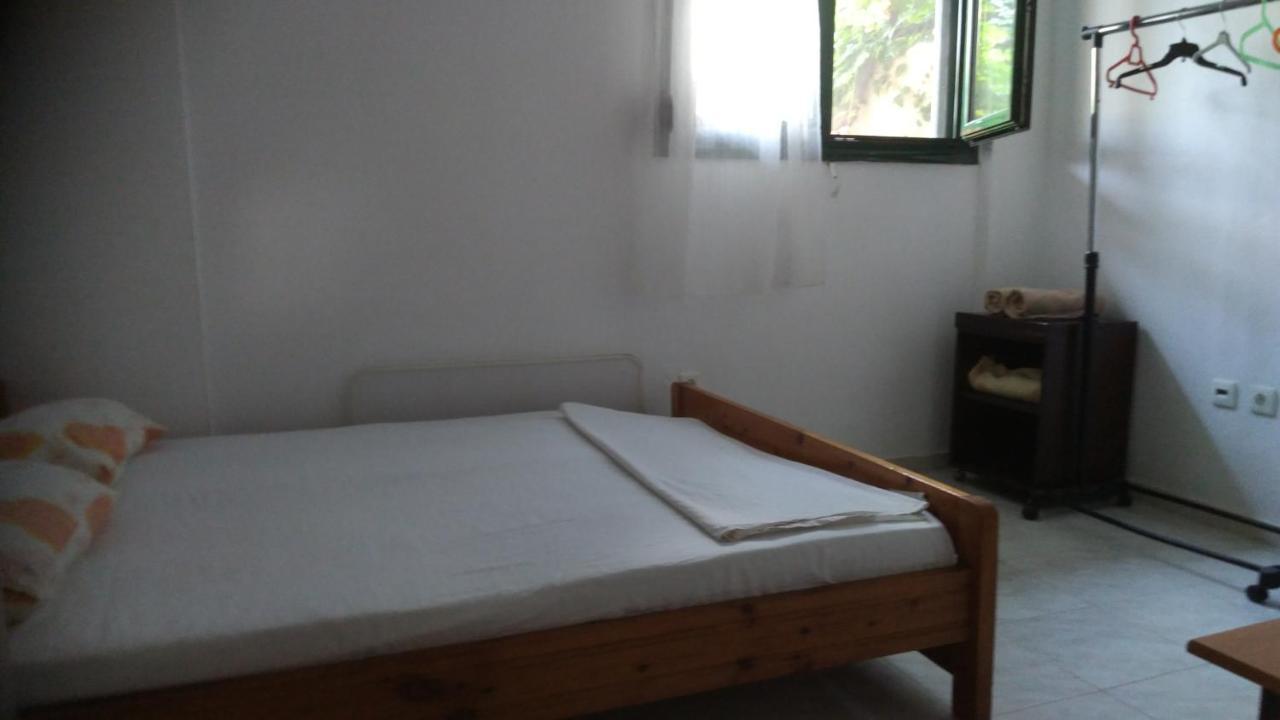 Garden Maisonnette 2-Bedrooms Sleeps 6 Adults 200M From Sandy Beach أسبروبالتا المظهر الخارجي الصورة