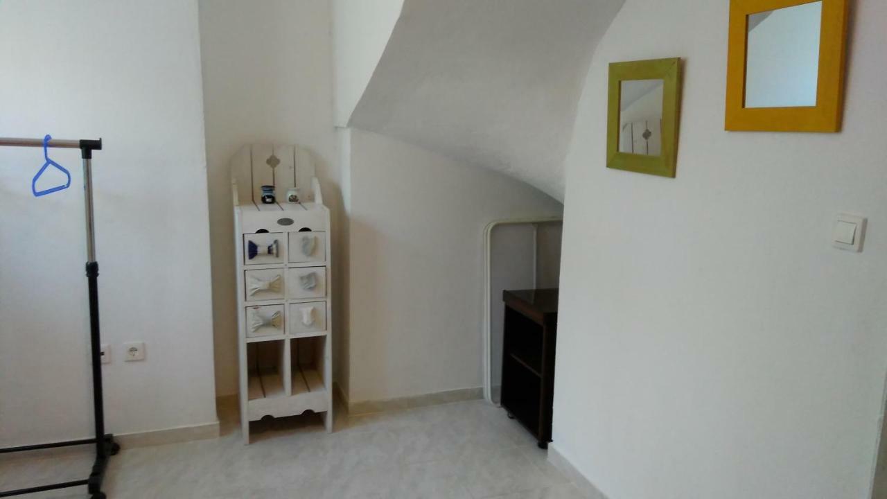 Garden Maisonnette 2-Bedrooms Sleeps 6 Adults 200M From Sandy Beach أسبروبالتا المظهر الخارجي الصورة